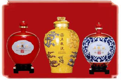 杭州江干区烟酒回收五粮液各种摆件.jpg